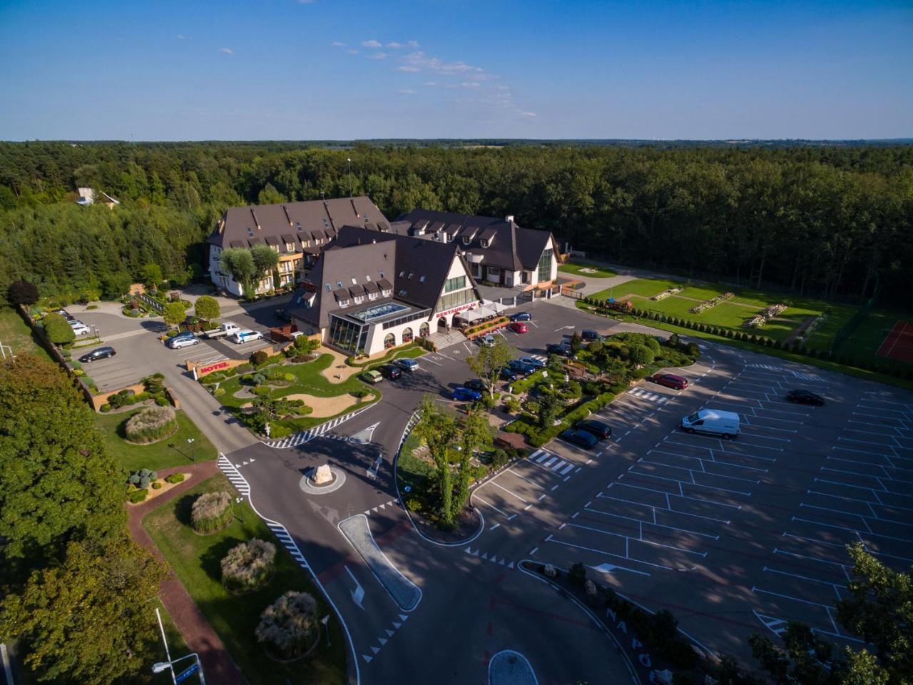 Hotel Na Polboru Sieradz Exterior photo